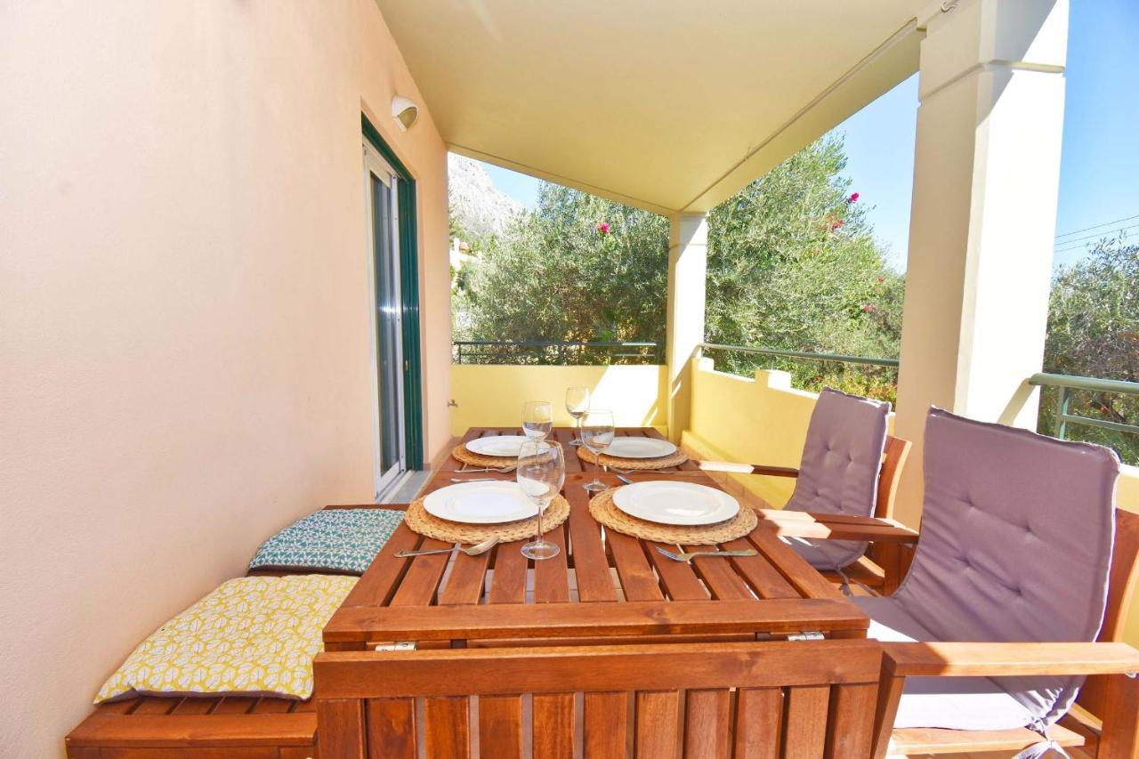 Appartamento Pebbles And Sea At Barbati With Shared Pool Esterno foto
