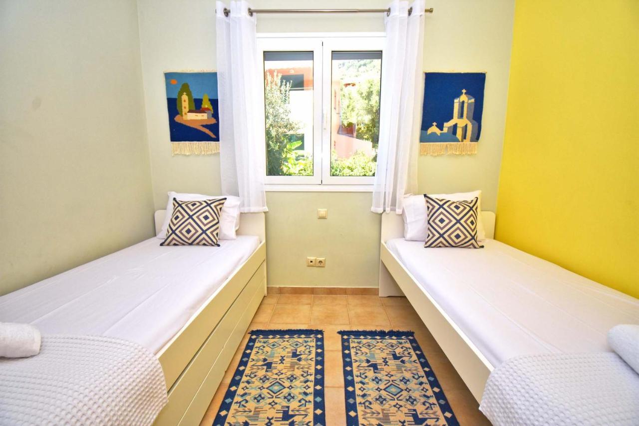 Appartamento Pebbles And Sea At Barbati With Shared Pool Esterno foto